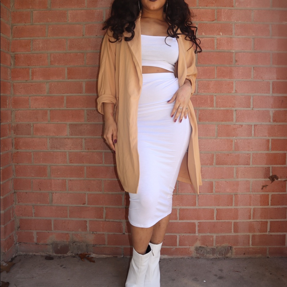 White fashion nova 2 piece skirt set